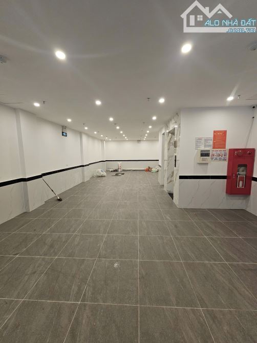 Bán toà CHDV mới 100% Phạm Văn Đồng 100m2 7T Tổng 28P Doanh thu 130tr/tháng 19.8 tỷ - 4