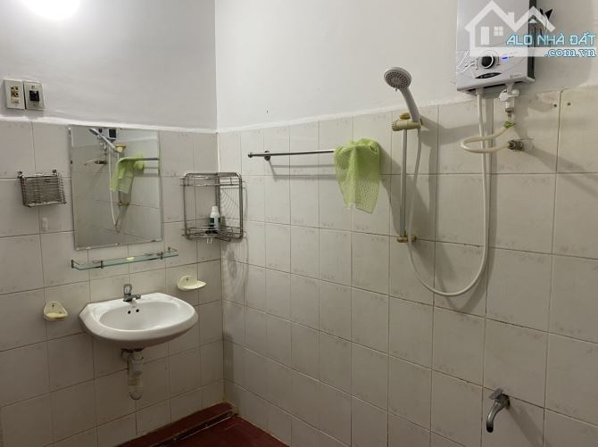 Chung cư  Vũ Huy Tấn,p3, Bình Thạnh: 97m2, 2p ngủ, 1wc,Nt, 11tr - 4