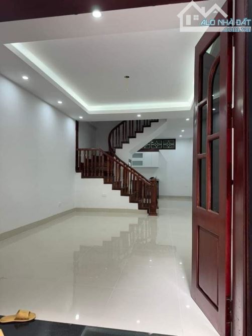 BÁN NHÀ XUÂN THỦY CẠNH HỌC VIỆN BÁO CHÍ, 60M2*4T*4.2M, NHÀ ĐẸP - NGÕ OTO THÔNG KINH DOANH - 7