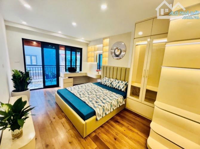 HOÀNG MAI NHÀ SIÊU ĐẸP 40M2 - 3 TẦNG - CÓ SÂN ĐỂ XE RIÊNG - CHỈ 4,8TỶ - 8