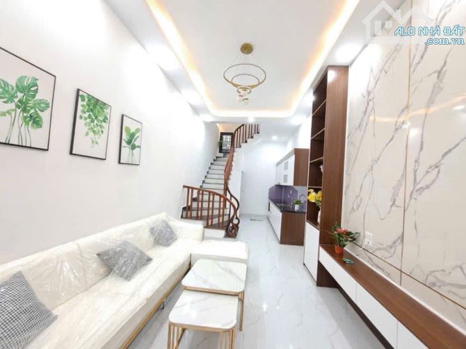 CẦN BÁN NHÀ 4, 5 TẦNG MỚI XÂY- BIÊN GIANG,3,1TY 35M2 CÓ BÃI ĐỖ Ô TÔ