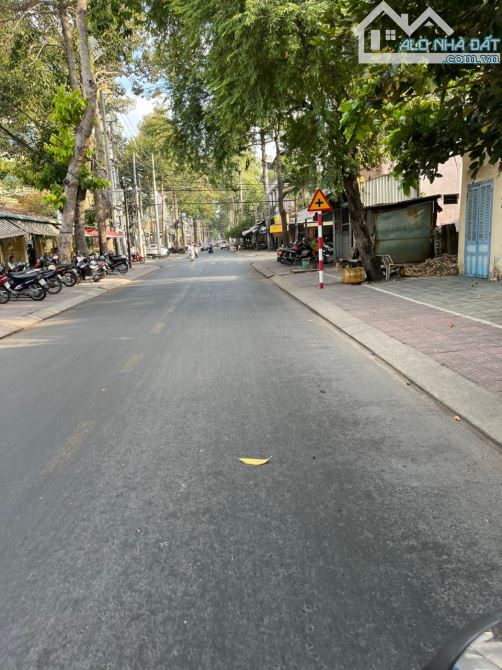 Mặt tiền Phạm Ngũ Lão đoạn sát bên đường Trần Phú
