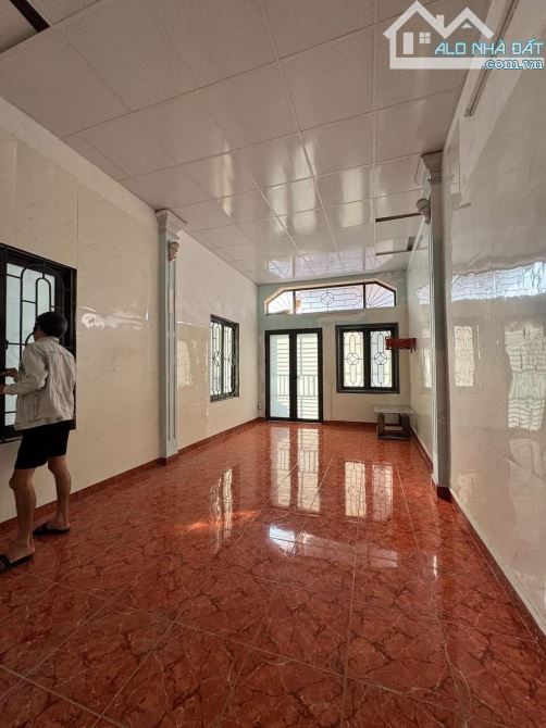 🏫🏫 siêu phẩm mặt đường 3 tầng, hào khê, kênh dương, lê chân, giá 4,25 tỷ, 47m2