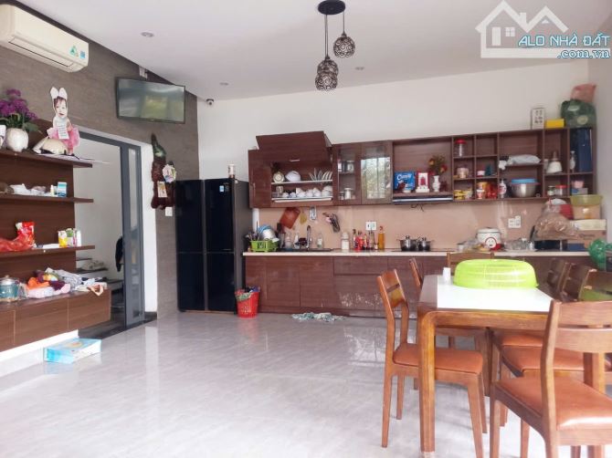 NHÀ ĐẸP - GẤP BÁN - VILLA SANG CHẢNH TẠI PHỐ CỔ CHỈ 15,9 TỶ.