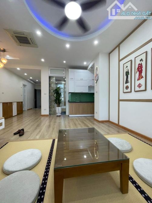 Căn hộ  Tòa Nhà Tháp 2 Dolphin Plaza, 28 Trần Bình 133M 3PN 2WC 7.6Tỷ Full