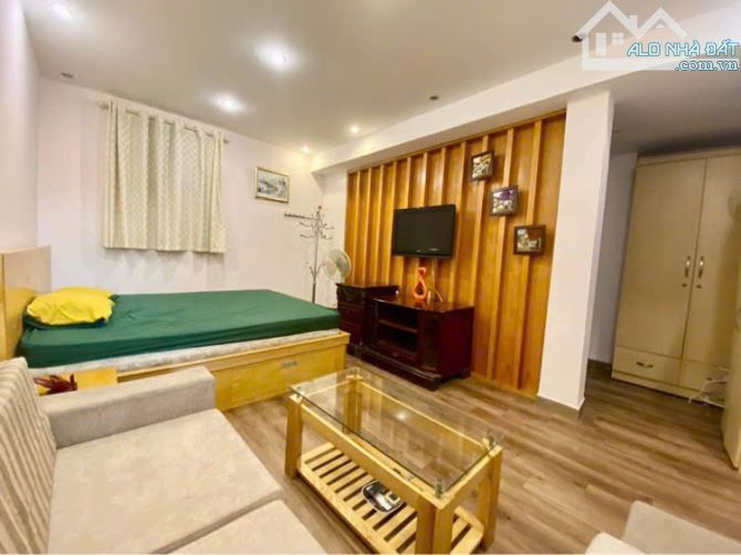 Cho thuê căn hộ tầng 1 đủ tiện nghi phố Hồ Xuân Hương, Nguyễn Bỉnh Khiêm - 1