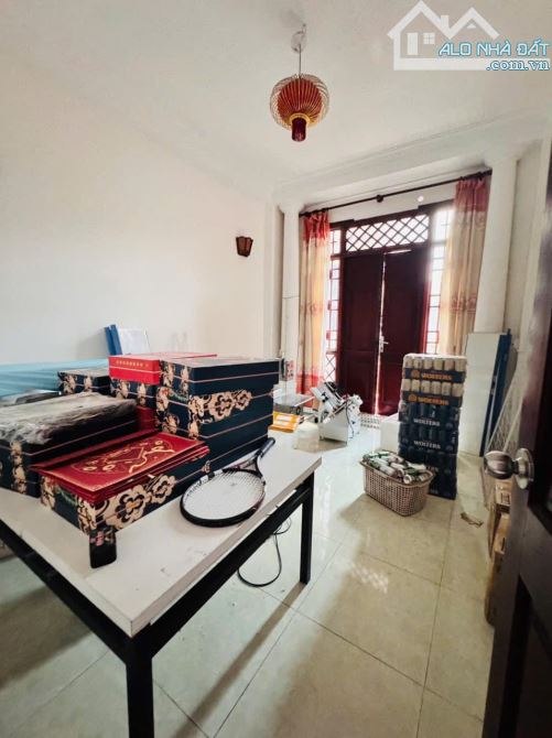 Bán nhà Lạc Long Quân, Cầu Giấy. DT50m, 5 tầng, lô góc MT12m Giá 15 tỷ thỏa thuận - 1