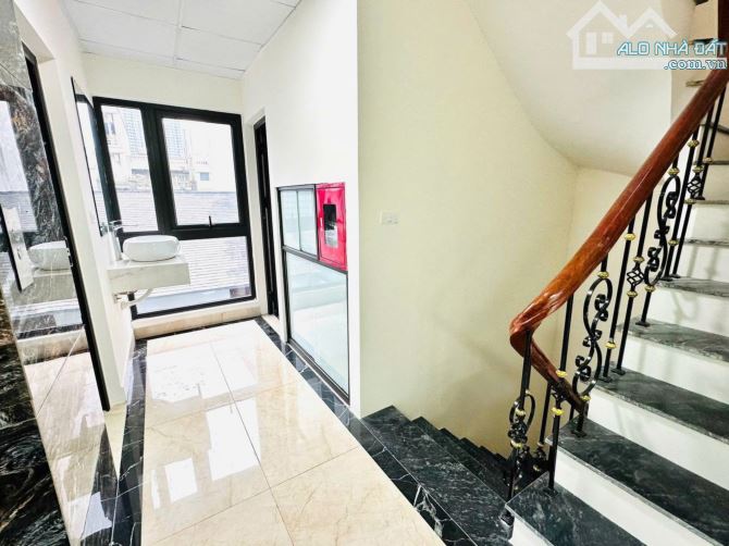 Bán tòa nhà khu Nguyễn Cơ Thạch. Dt 110m2, 8 tầng, MT 6m. Thang máy. Cho thuê 90tr/th. - 1