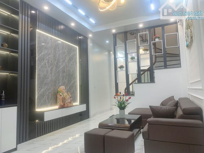 🏠🏠 BÁN NHÀ 79 CẦU GIẤY NGÕ 4 GÁC, 117M RA MẶT ĐƯỜNG, Ở + KINH DOANH ĐỀU ĐƯỢC, - 1