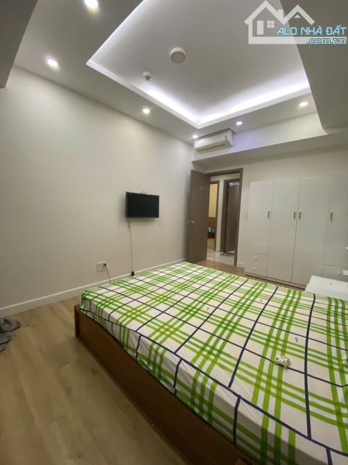 Cho thuê C/c 100m2 3pn2wc - Có nội thất - Galaxy 9 - 12
