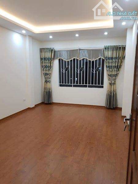 KHÔNG CĂN RẺ HƠN CHỈ 4,1 TỶ CÓ NHÀ 5 TẦNG, DIỆN TÍCH 45M2, MẶT TIỀN: 4,5M,LAI XÁ HOÀI ĐỨC - 2