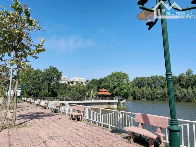 NGHỈ DƯỠNG VEN ĐÔ BÁM MẶT TIỀN ĐƯỜNG VIEW HỒ - 2