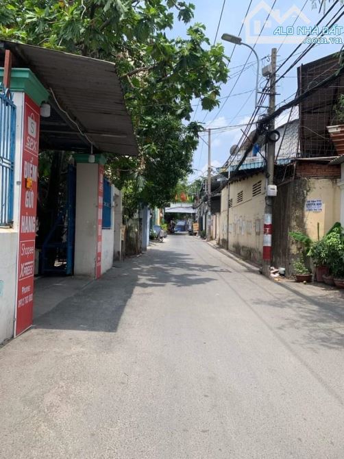 73M2 LÔ ĐẤT HẺM 111 PHẠM VĂN CHIÊU P14 GÒ VẤP - 74M NỞ HẬU - HẺM XE HƠI - NHỈNH  5 TỶ - 2