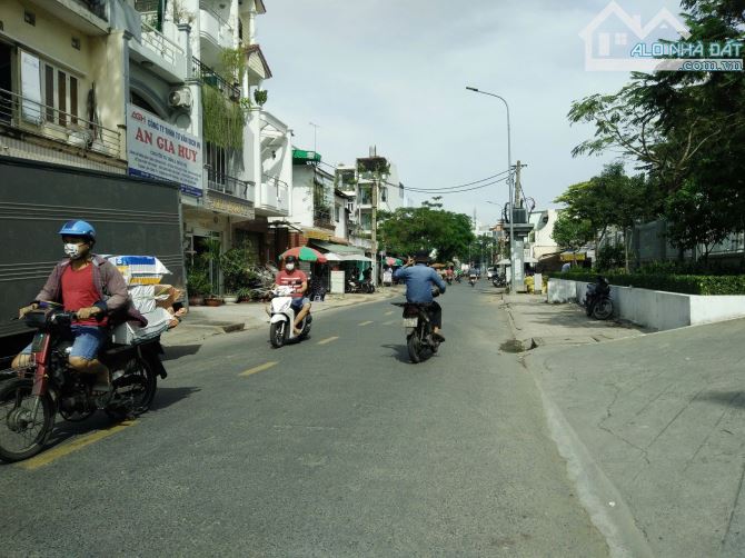 Bán nhà Mặt Tiền Cao Văn Lầu, Q6. DT: 8x22,5 - CN:167m2 - 3 Tầng. Đông Bắc. Giá 30 Tỷ TL - 2