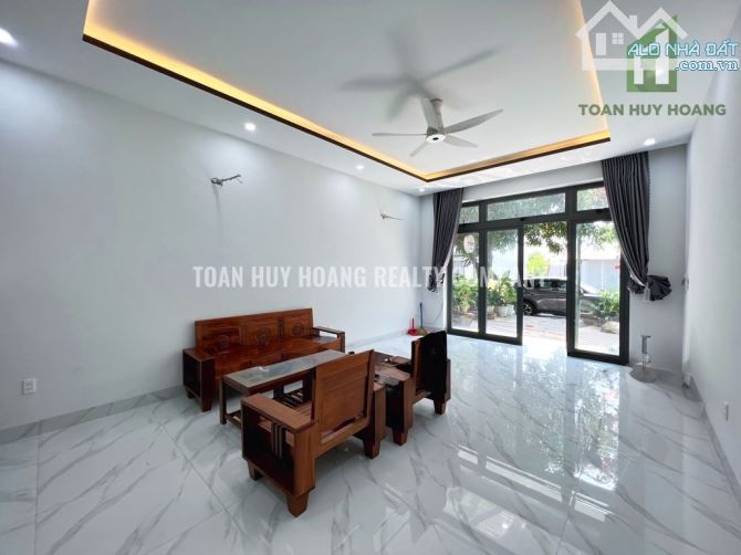 Nhà 5 phòng ngủ đường Đoàn Khuê - B949 - 3