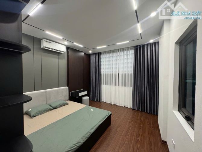 Hiếm có khó tìm khu vực Văn Trì - Bắc Từ Liêm, 30m2, ngõ nông, ô tô gần, giá 4.7ỷ - 3