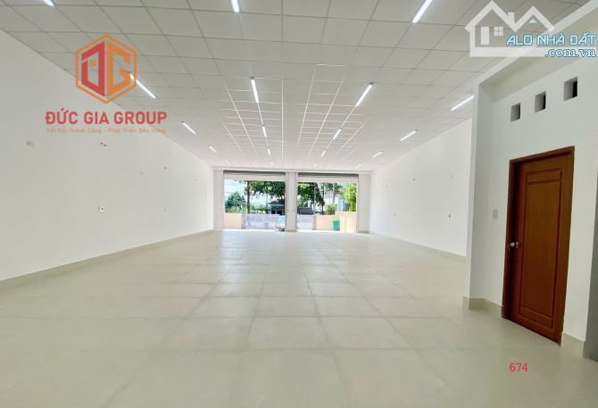 Mặt bằng ngang 10m Võ Thị Sáu mặt tiền tổng hơn 300m2 trống suốt giá 140tr/th showroom... - 4