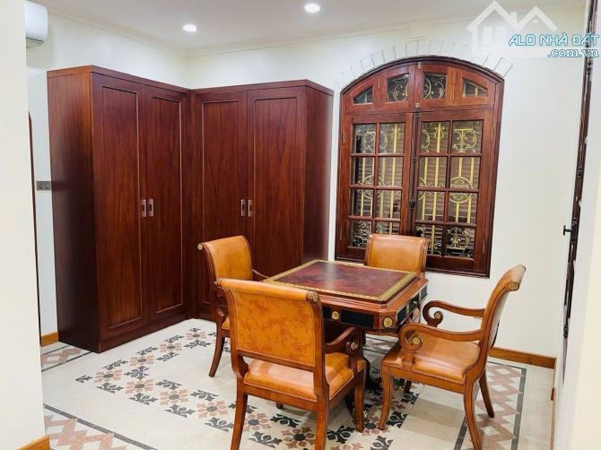 BIỆT THỰ LÔ GÓC TÂY HỒ QUẢNG AN. THANG MÁY OTO ĐỖ CỬA, 100M GIÁ 41 TỶ - 4