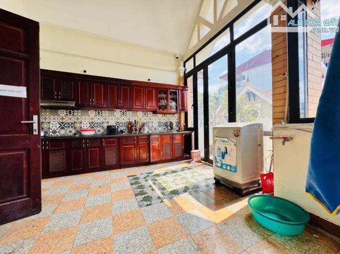 Bán nhà Lạc Long Quân, Cầu Giấy. DT50m, 5 tầng, lô góc MT12m Giá 15 tỷ thỏa thuận - 5