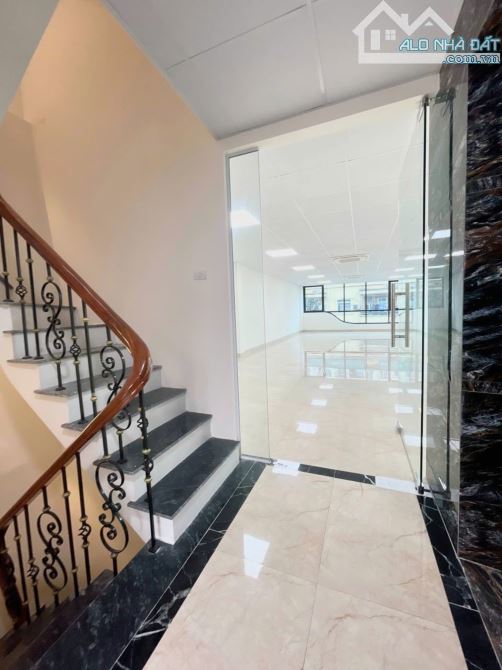 Bán tòa nhà khu Nguyễn Cơ Thạch. Dt 110m2, 8 tầng, MT 6m. Thang máy. Cho thuê 90tr/th. - 5