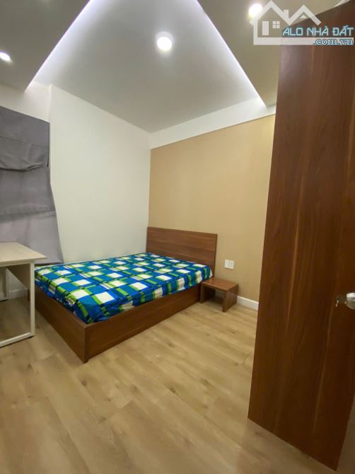 Cho thuê C/c 100m2 3pn2wc - Có nội thất - Galaxy 9 - 5