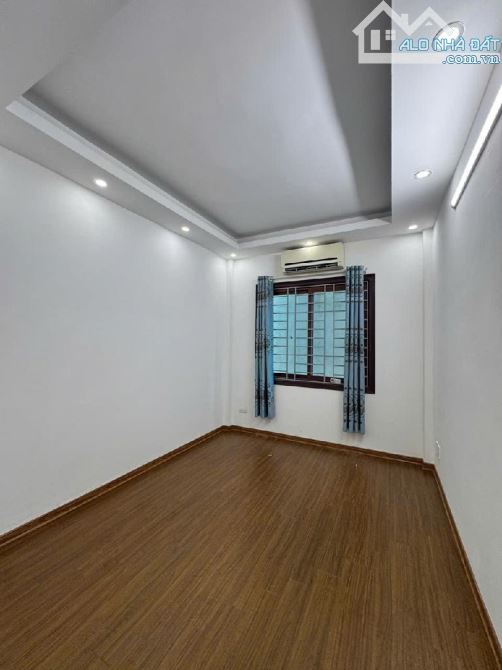 Cực Hiếm, 40m2 Nhà Tầm Trinh, 2 Thoáng, Ngõ Nông, Nội Thất Đẹp, 4 Ngủ, 5.95 Tỷ - 5