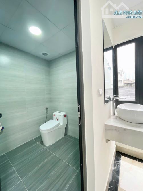 Bán tòa nhà khu Nguyễn Cơ Thạch. Dt 110m2, 8 tầng, MT 6m. Thang máy. Cho thuê 90tr/th. - 7