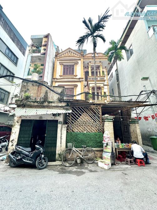 MẶT NGÕ TO NHƯ PHỐ - LÔ GÓC 2 MẶT NGÕ - NỞ HẬU - XÂY TOÀ NHÀ HẾT Ý