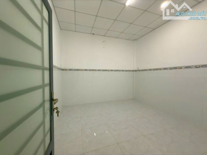 Bán nhà 1 lầu đang cho thuê mặt tiền đuờng Lý Thuờng Kiệt,gần Lộc Phố,phuờng 5 tp Mỹ Tho