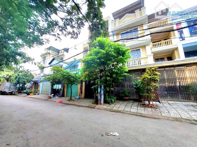 GẦN KHU 38HA DƯƠNG THỊ GIANG TÂN THỚI NHẤT Q12,142M,7.5X19M,8.X TỶ