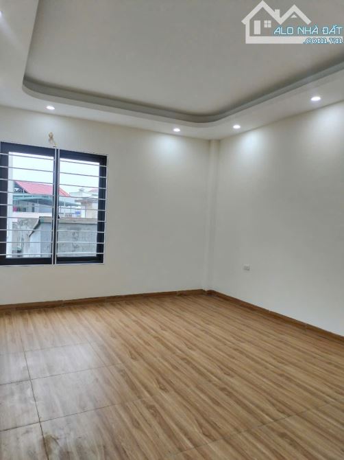 Bán nhà Quỳnh Đô, Thanh Trì, 74m2 x 5 tầng, MT 4.2m giá 9 tỷ