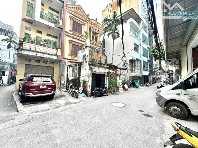 MẶT NGÕ TO NHƯ PHỐ - LÔ GÓC 2 MẶT NGÕ - NỞ HẬU - XÂY TOÀ NHÀ HẾT Ý - 1