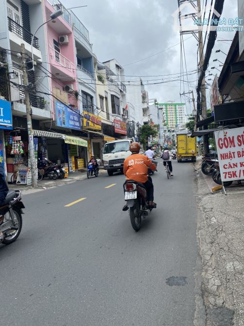 Cần bán nhà mặt tiền quanh khu Bàu cát - kinh doanh tốt, 4x14m, 2 lầu ST giá chỉ 11 tỷ - 1