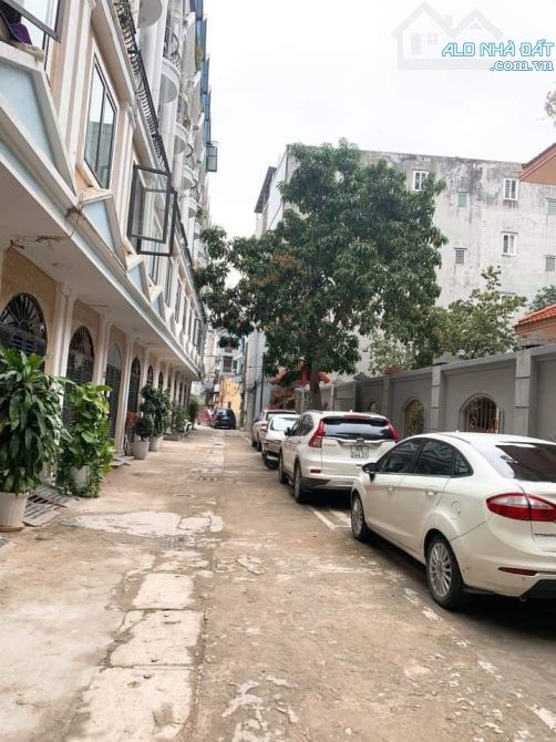 Bán nhà 5 tầng phố Vũ Tông Phan ô tô vào nhà giá 7 tỷ