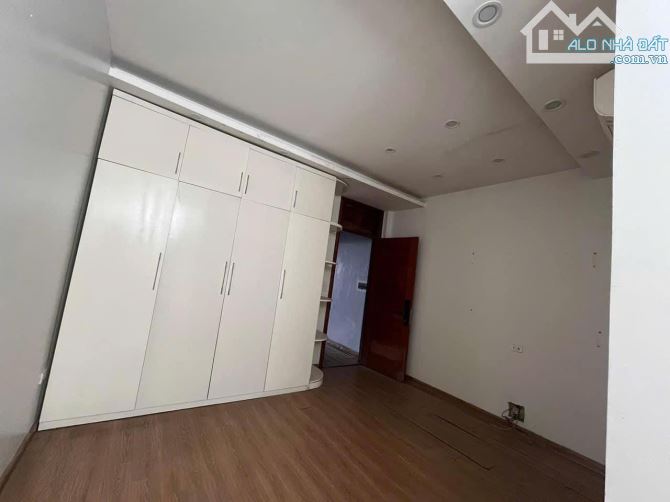 Bán nhà Xã Đàn 60m2 vị trí đẹp ngõ thông đường oto tránh 17 tỷ - 1