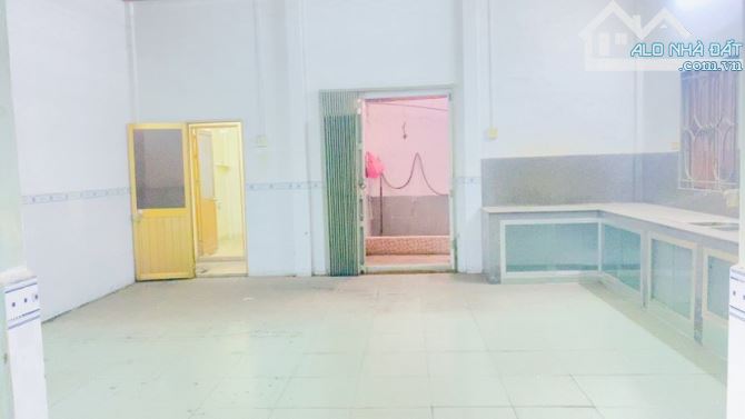 Bán nhà 343 m2 mặt tiền đường Hàng Xoài có sân rộng - 15