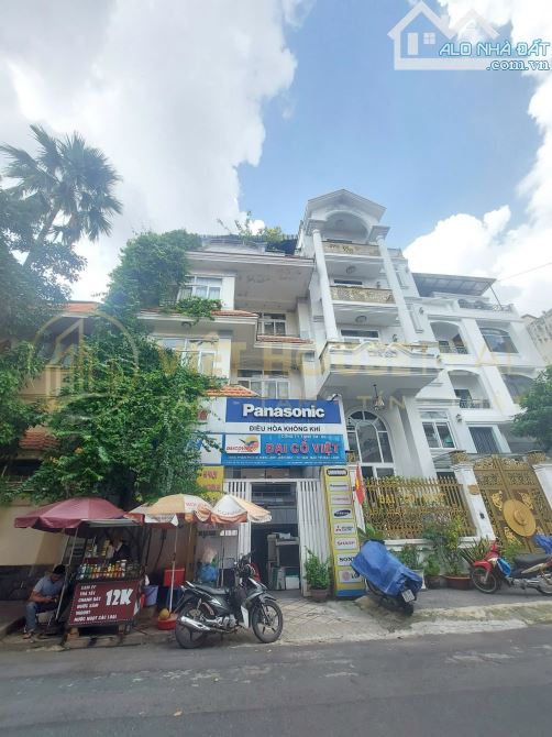 Cần bán gấp biệt thự khu 43 Hồ Văn Huê 7,1x17m trệt 3 lầu. Giá 33 tỷ - 2