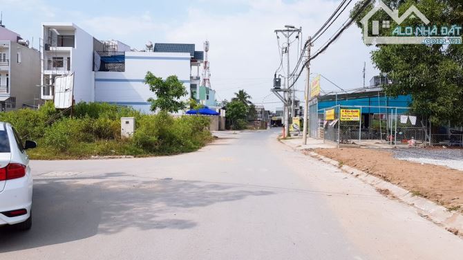 Chú 3 bán lại lô đất ở Bình Dương,diện tích 1000m2 - 2