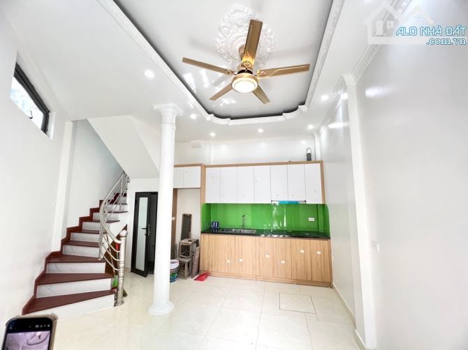 Bán nhà Tân Mai 5 tầng thông sàn , kinh doanh , ô tô đỗ cửa - 4