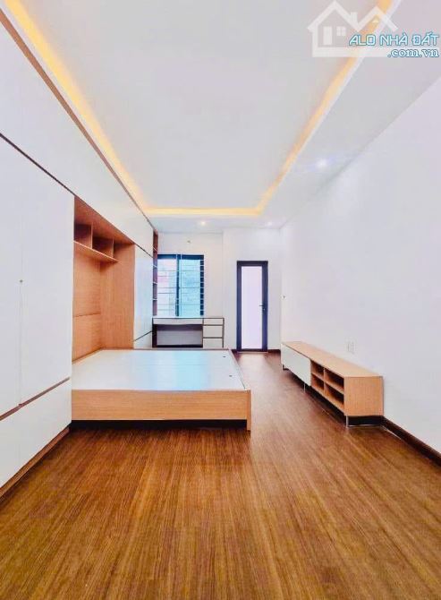 Nhà Xuân La, 53m2, 5 tầng rộng, giá hơn 9 đồng - 4