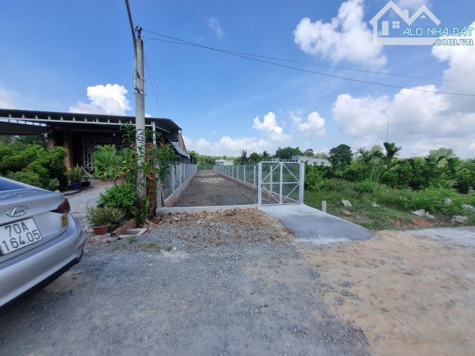 5x50. 250m2 có 80m2 thổ cư. Ngay trung tâm tiện ích. 800tr - 4