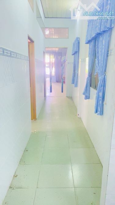 Bán nhà 343 m2 mặt tiền đường Hàng Xoài có sân rộng - 5