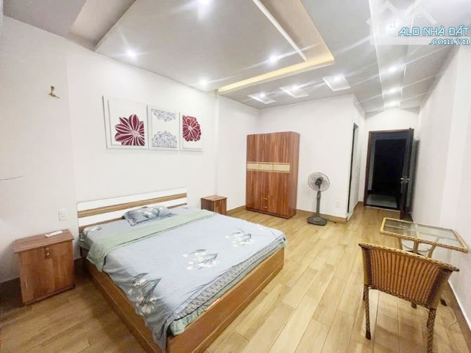 Bán nhà khu phân lô Văn Cao, Hải Phòng. DT 80m2 x4T - 7