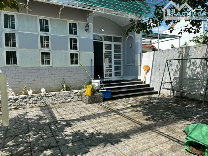 Bán Nhà Hàng Cau- Vĩnh Thạnh - Tp. Nha Trang 2 tầng giá chỉ 2 tỷ 550