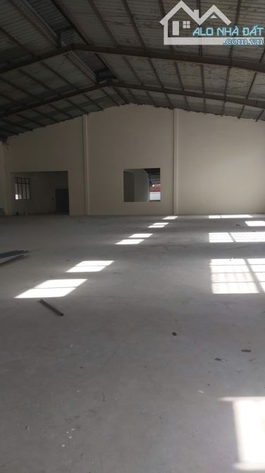 Cho thuê 2.600m2 kho bê tông kiên cố, nền chịu lực, lưu kho, Làm KHO MÁT, KHO LẠNH,Quận 12