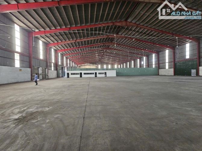 Cho thuê kho xưởng tại KCN xã Đức Hòa, Long An,kv: 10.000m2,X: 6.600m2