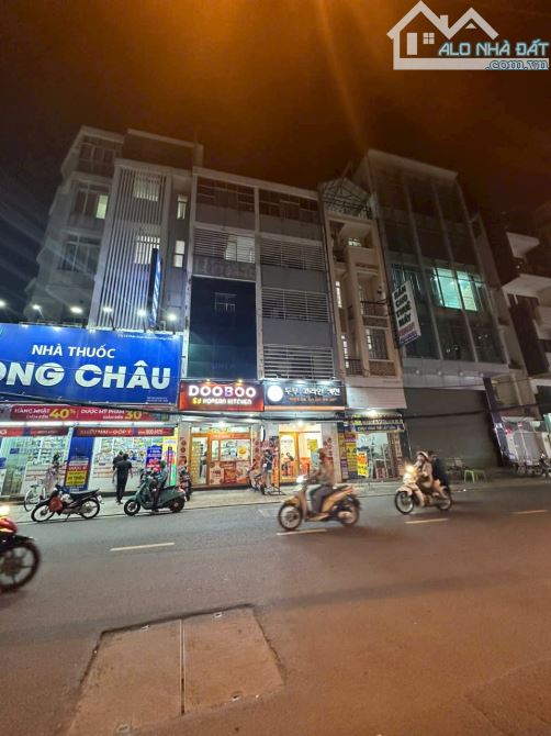 NHÀ MẶT TIỀN 4LẦU , DT LỚN , ĐƯỜNG NGUYỄN VĂN THƯƠNG , P25 , QUẬN - BT