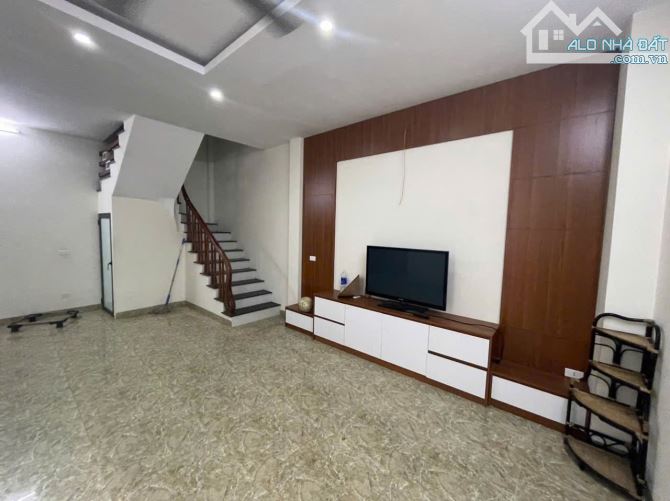 BÁN NHÀ 4 TẦNG ĐƯỜNG LÊ HỒNG PHONG HÀ ĐÔNG, DT 40M2, MT 4M, GIÁ 7 TỶ.