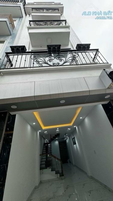 BÁN NHÀ TÂY MỖ 50M2 4 TẦNG GẦN NGAY VIN TÂY MỖ HƠN 5 TỶ