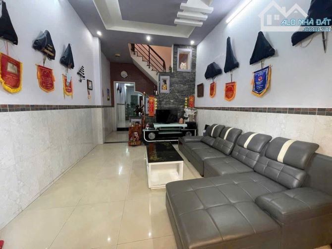 Bán nhà sổ riêng thổ cư ngay mầm non Hoa Sen, phường Tân Hiệp - 1